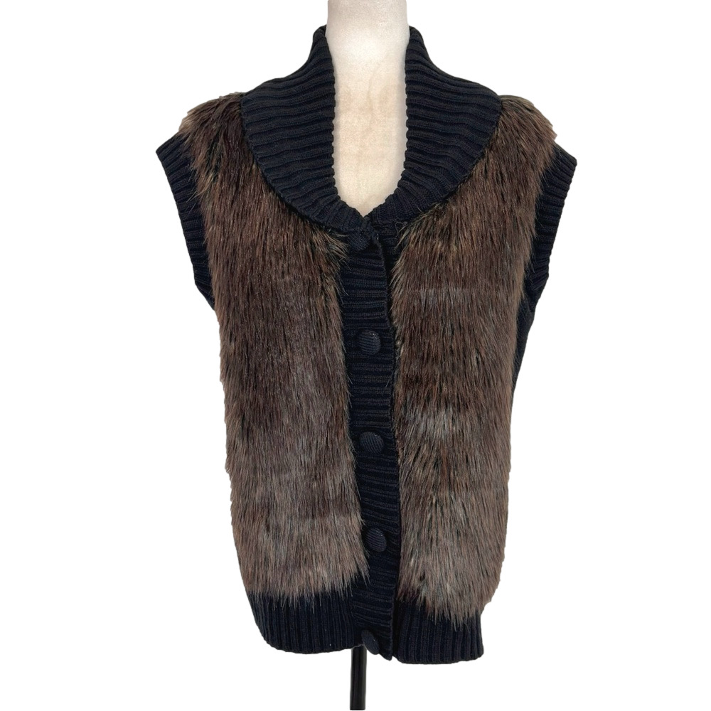 Lavena black knit with faux fur vest